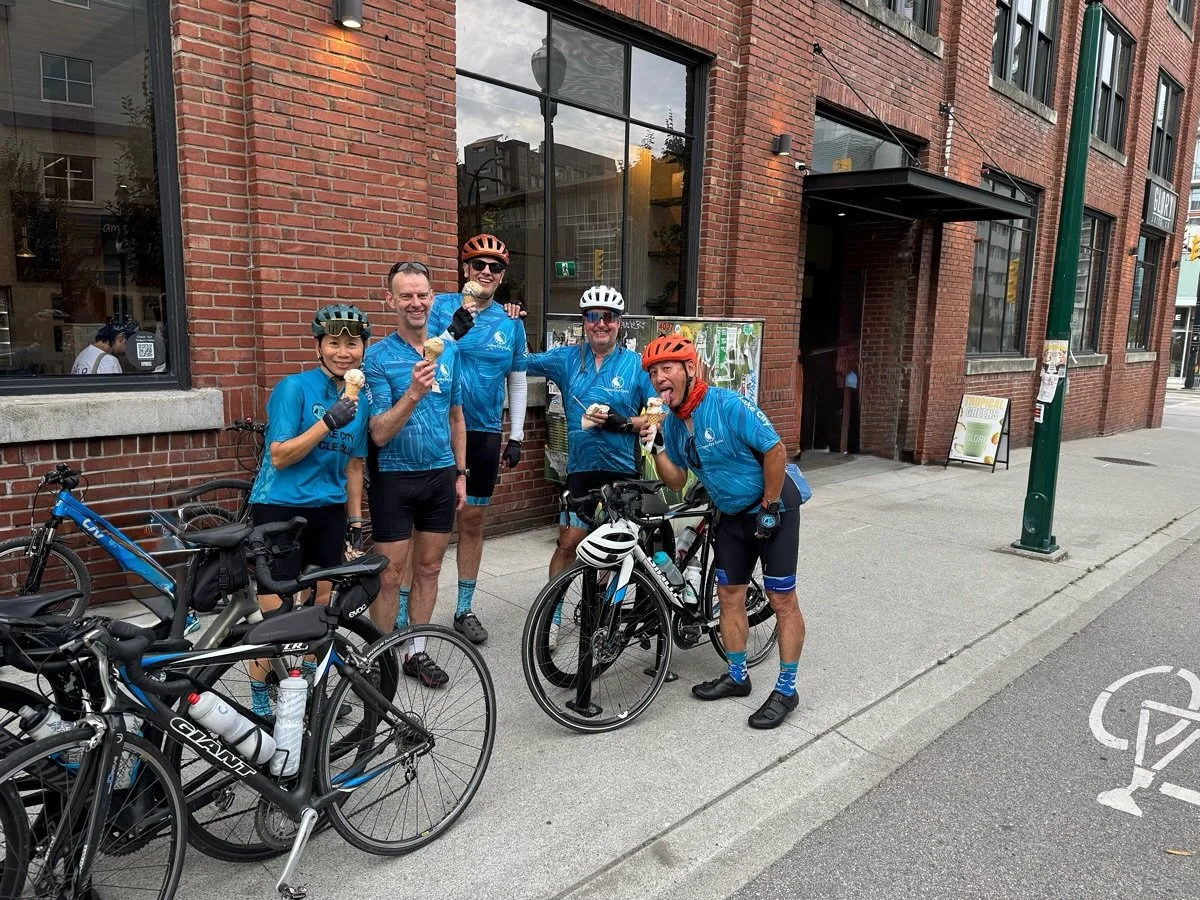 Our last ride and social of the season was cancelled because of the rain but luckily we got many treats the week before 🍦😉 

@earnesticecream #ridebikes #roadride #lakecity #explorepnw #roadcyclinglove #shoplocalsupportlocal
