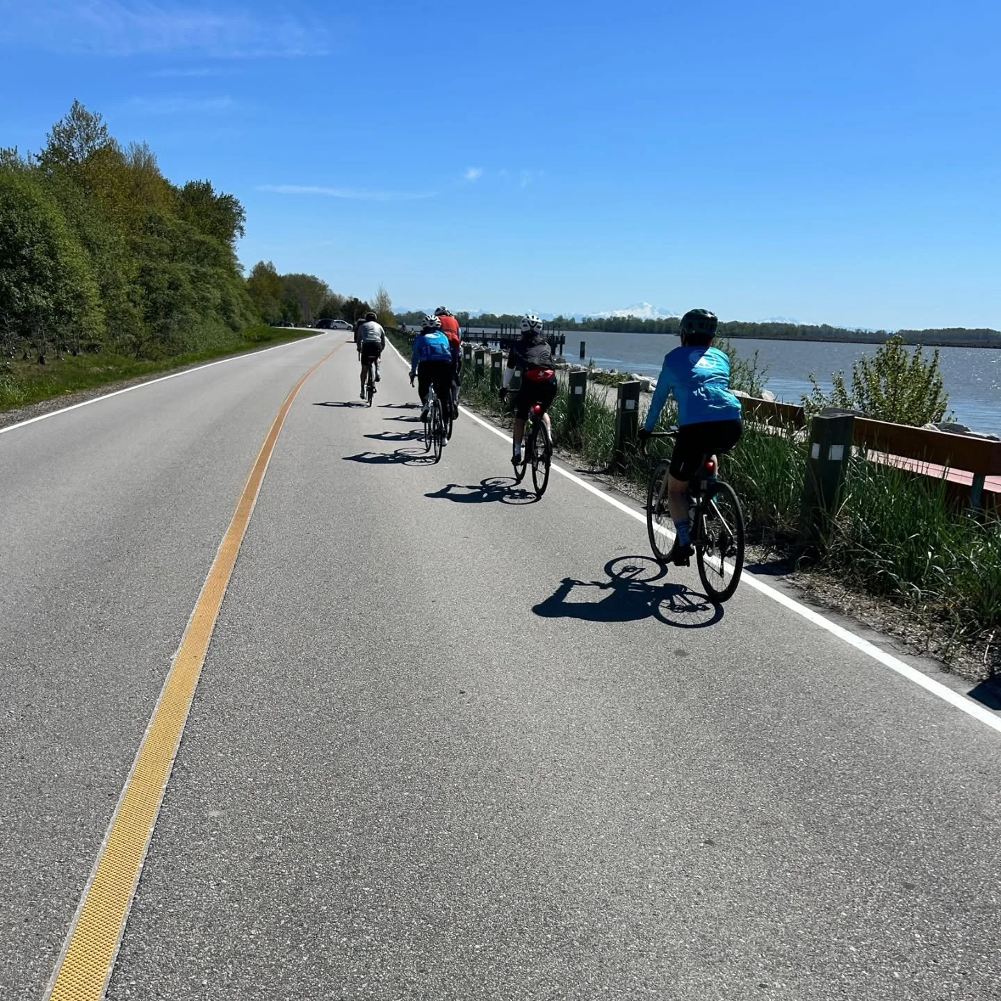 Now that was fun!! Club season opening ride! What an amazing group, and a beautiful day. Special thanks to our sponsors Clark Wilson, Indigo Pharmacy, Endeavour Silver and HUB. Their logos look great on our new jerseys! 🙌🌞🚲
