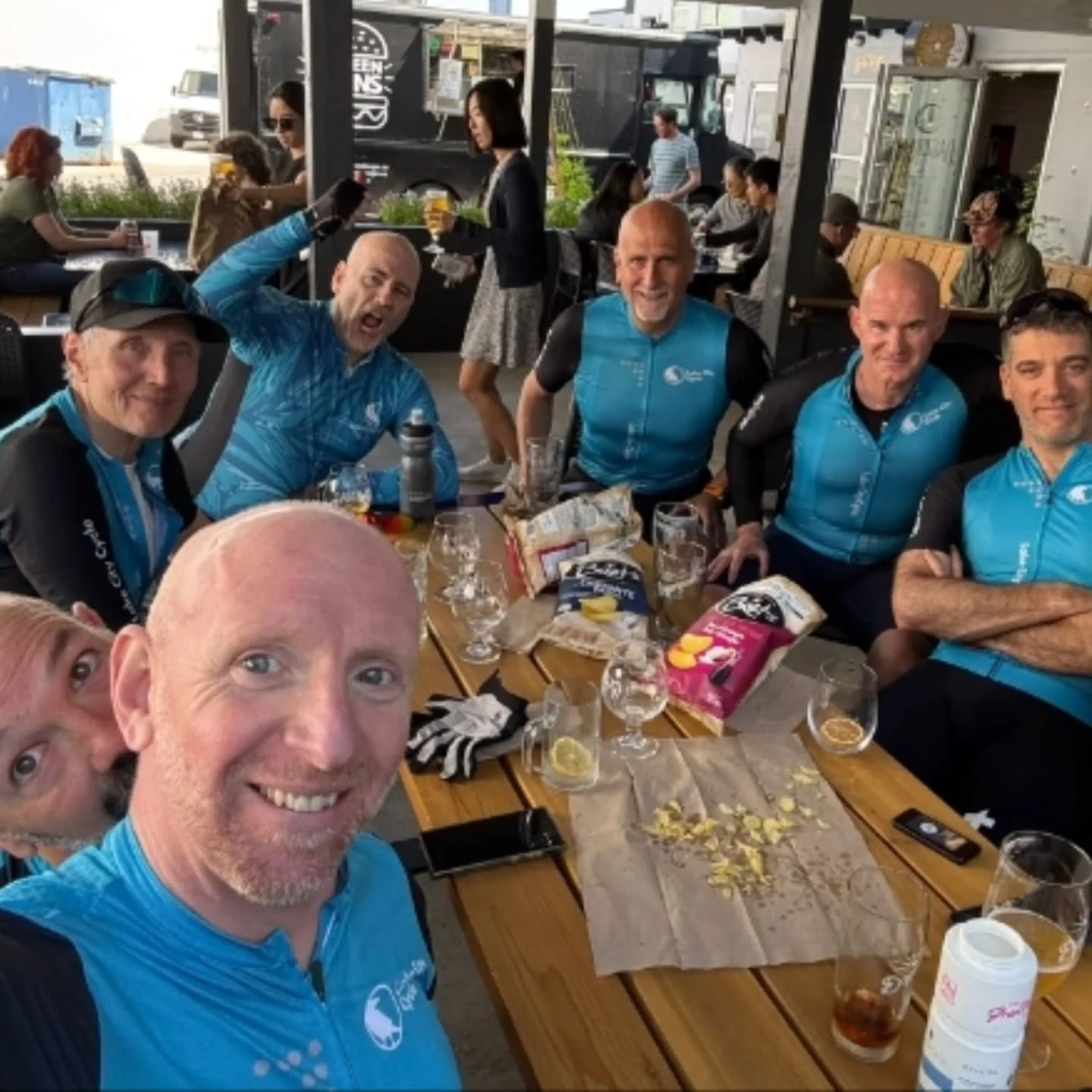 This group... we never have any fun, and no one ever smiles! 🤪😂 Another amazing group ride in the beautiful Vancouver sunshine. 🌞🚲