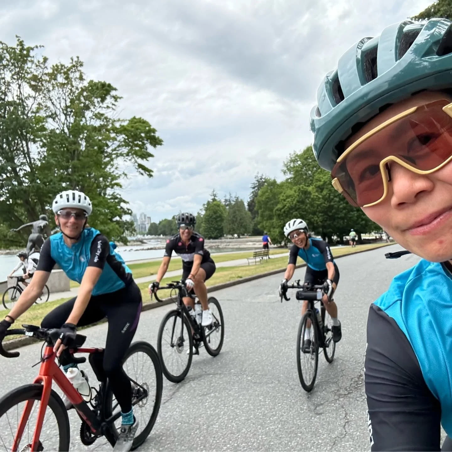 Ladies night! 😄 Great social ride around beautiful Stanley Park.