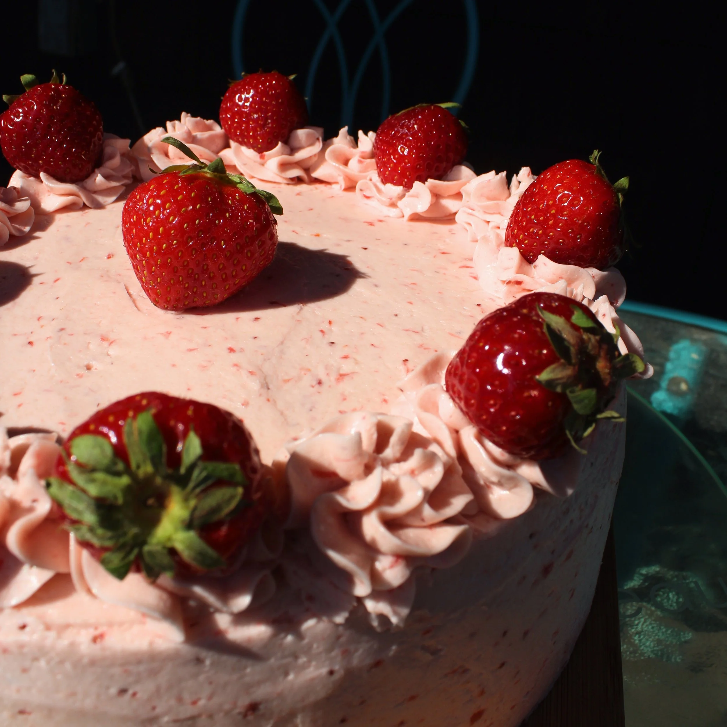 Strawberry Cake 2.jpg