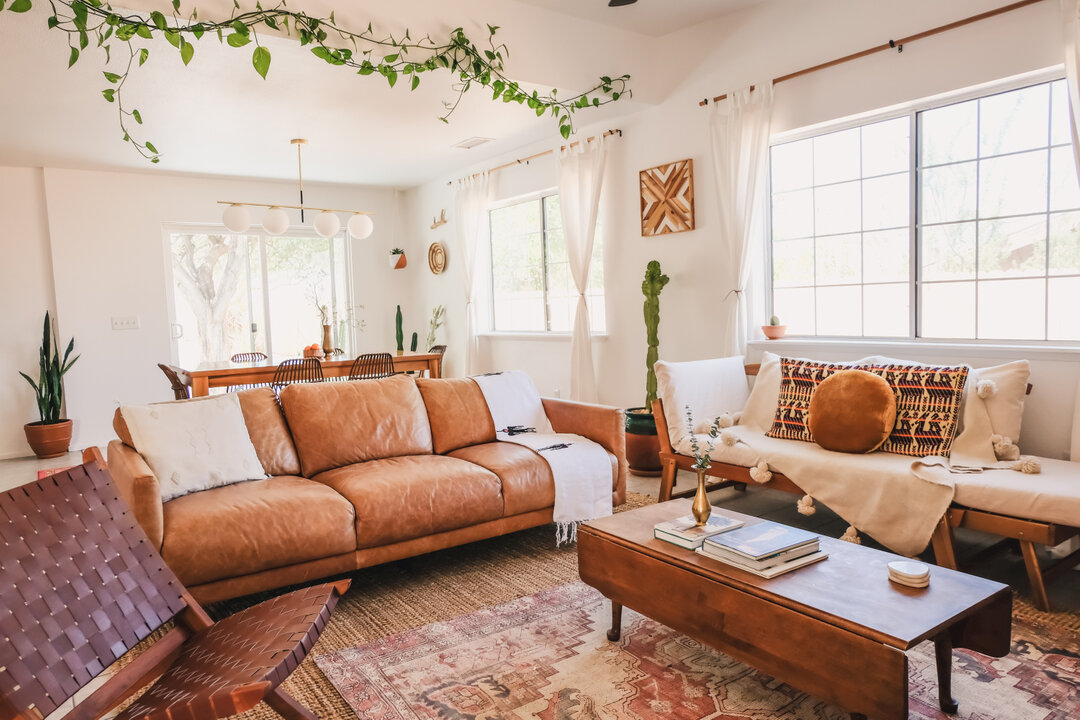 Our Joshua Tree home giving you the coziest vibes. The perfect place to unplug and tune in! ​​​​​​​​
​​​​​​​​
www.joshuatreeplace.com/stay​​​​​​​​
​​​​​​​​
#joshuatree #joshuatreeairbnb #joshuatreeadventures #joshuatreeplacetostay