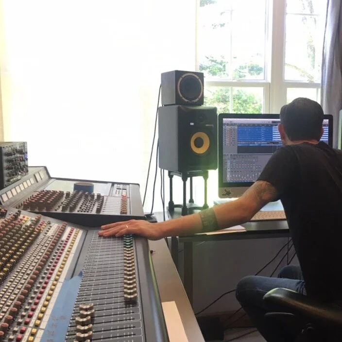 How to choose a recording studio