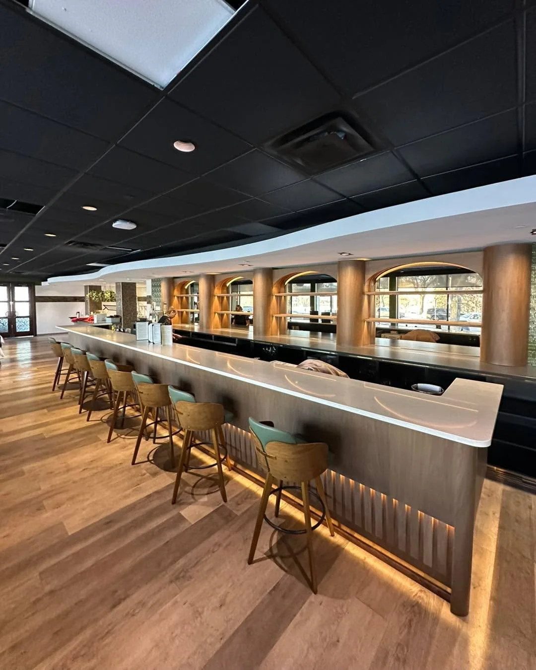 Parktown Hotel &ndash; Four Seasons Restaurant Renovation 🍃

We had the pleasure of co-designing and building the new bar at Four Seasons Restaurant @parktownhotel, in collaboration with our friends at @seen.furniture.

The restaurant originally hou