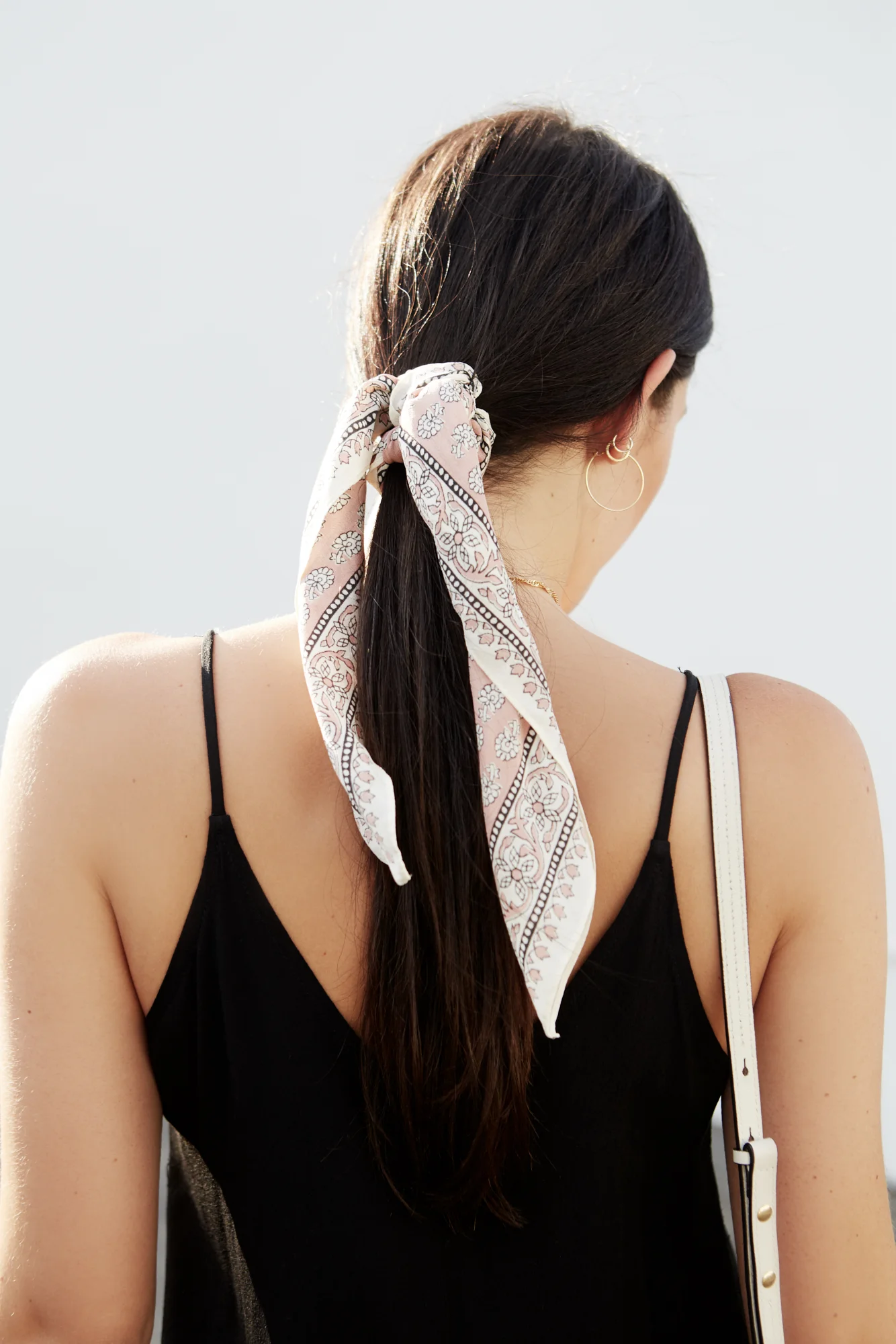 3 Ways to Tie Your Hair with a Bandana