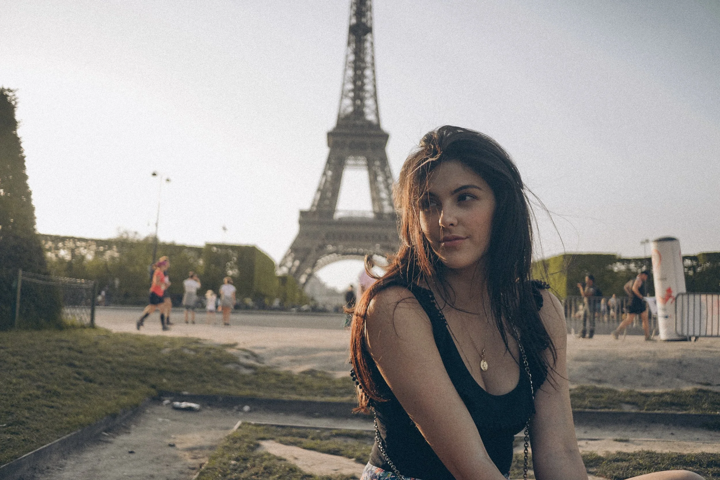 Paris for the Weekend Julia Friedman eiffel tower wearing sezane