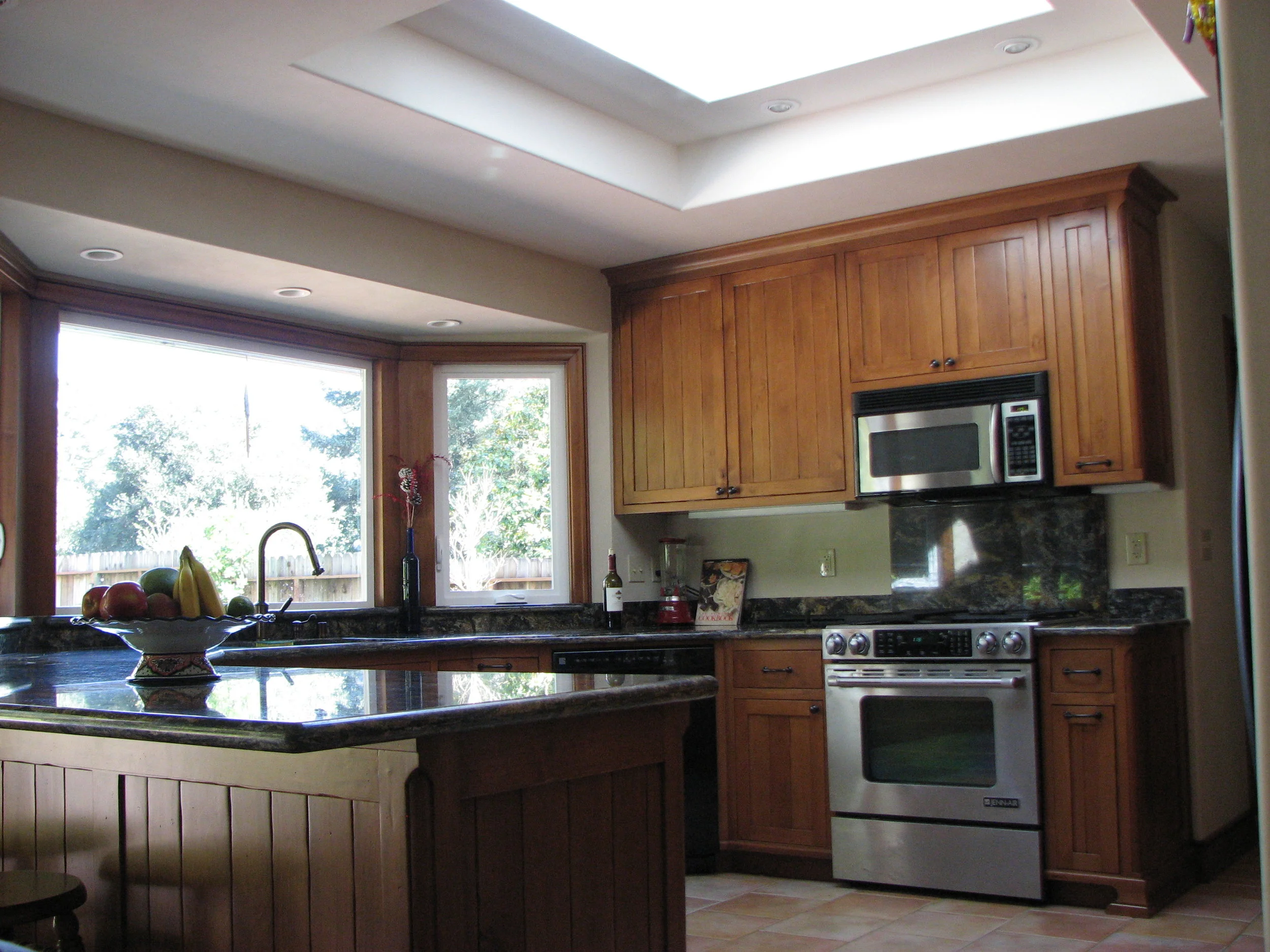 Brodie kitchen.JPG