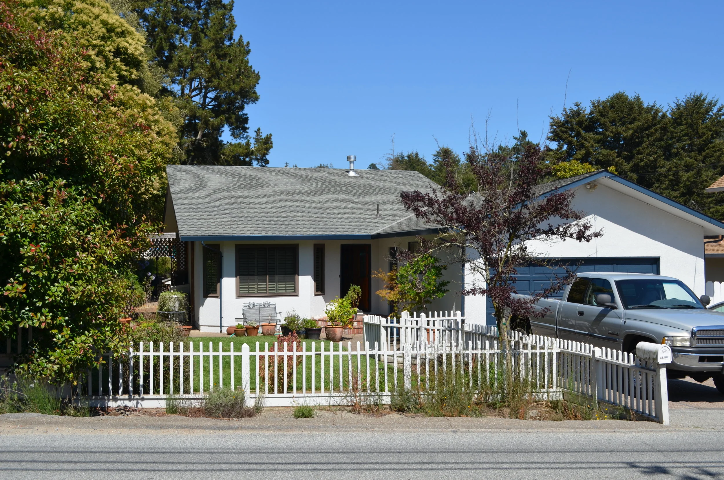 Brodie exterior.JPG