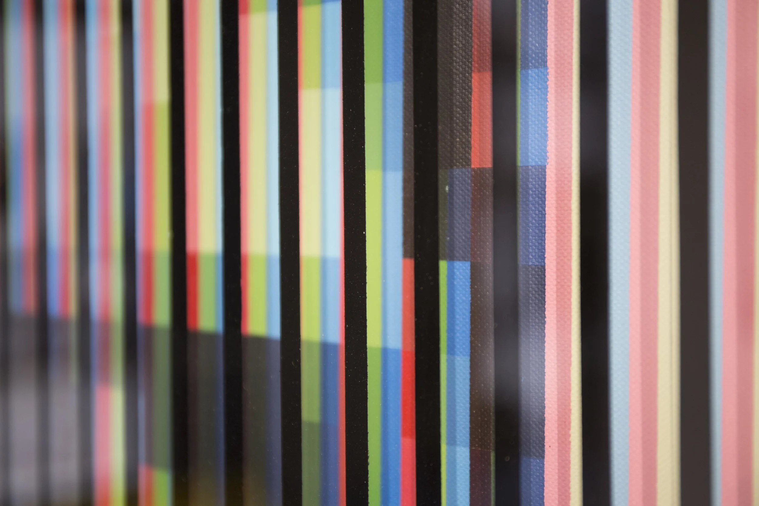 ‘DI_04’ (Detail), 2019, Spray Paint on Canvas and Glass, 70 x 100 cm, Atelier Maser.