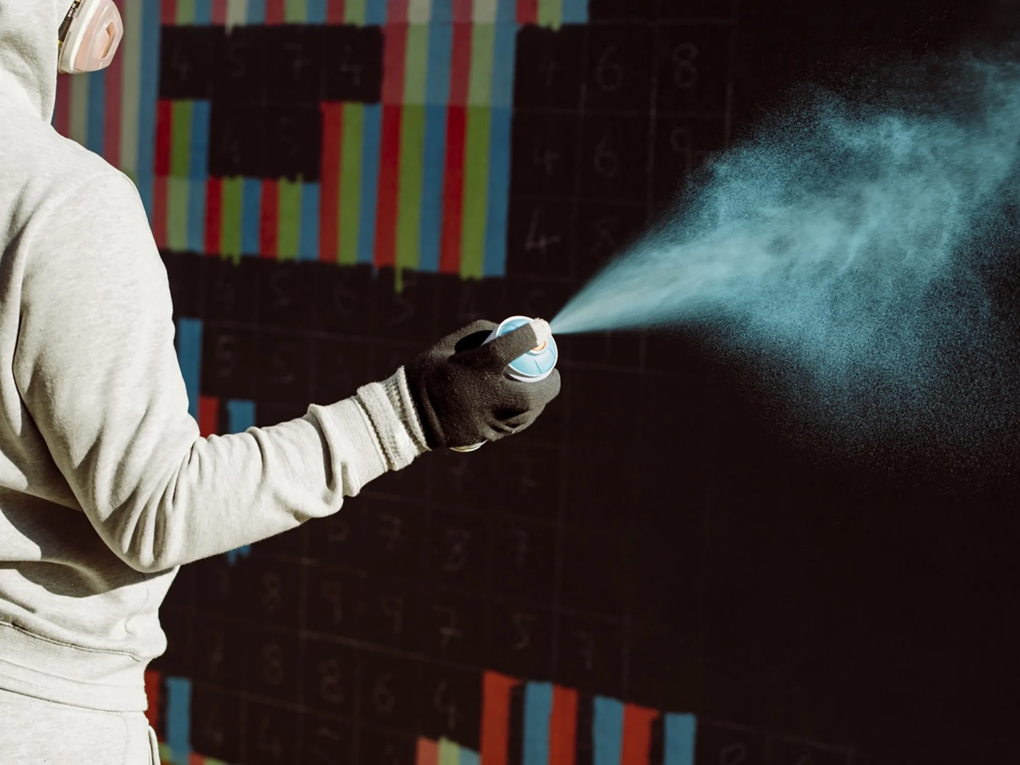 Aches painting a sub-pixel portrait, 2018. Photo credit: District Magazine