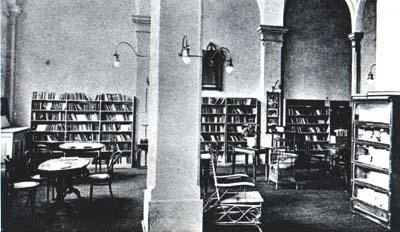 salvatorplatz-library.jpg