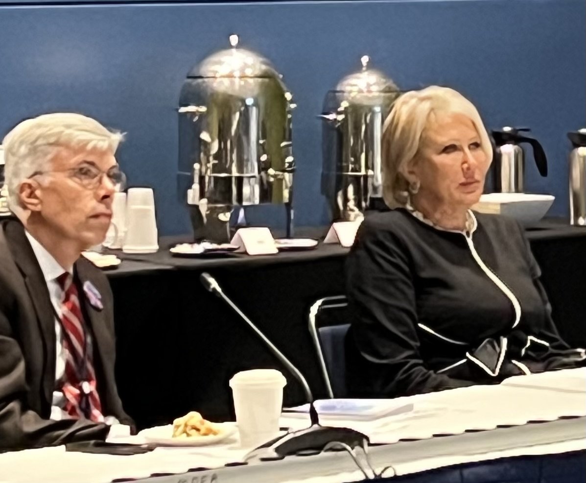 Dr. Sophia Michaelson (AECA) and Mr. Douglas Pyle (ASCO) at 2023 ASCO Annual Meeting