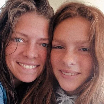 Apparently it&rsquo;s #nationaldaughtersday 😘💞 @gigi_lloyd_  So happy to be with my girl this weekend 🥰😇😍🦊🦊