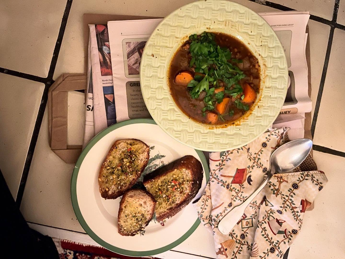 January doesn&rsquo;t need to be extreme.

Most of us start the year with the same intention: &ldquo;I want to lose weight.&rdquo;
I feel that too.

But what I see&mdash;again and again&mdash;is that weight loss is usually the result of consistent no