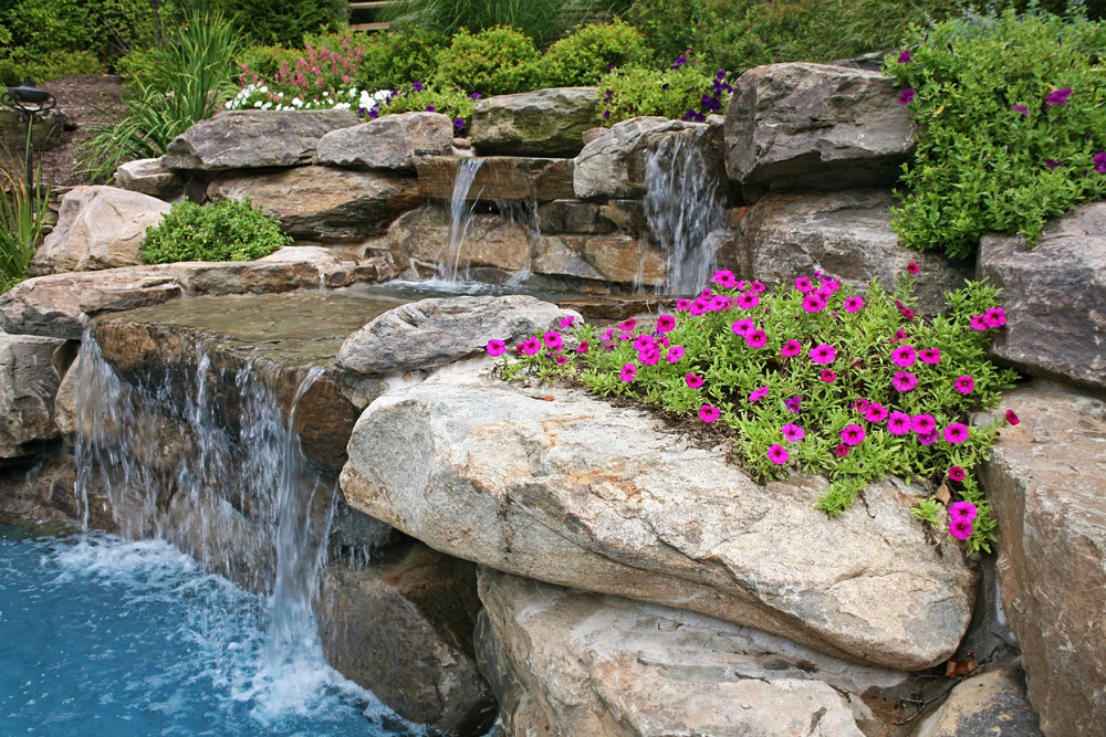 Stunning water feature in Saddle River, NJ