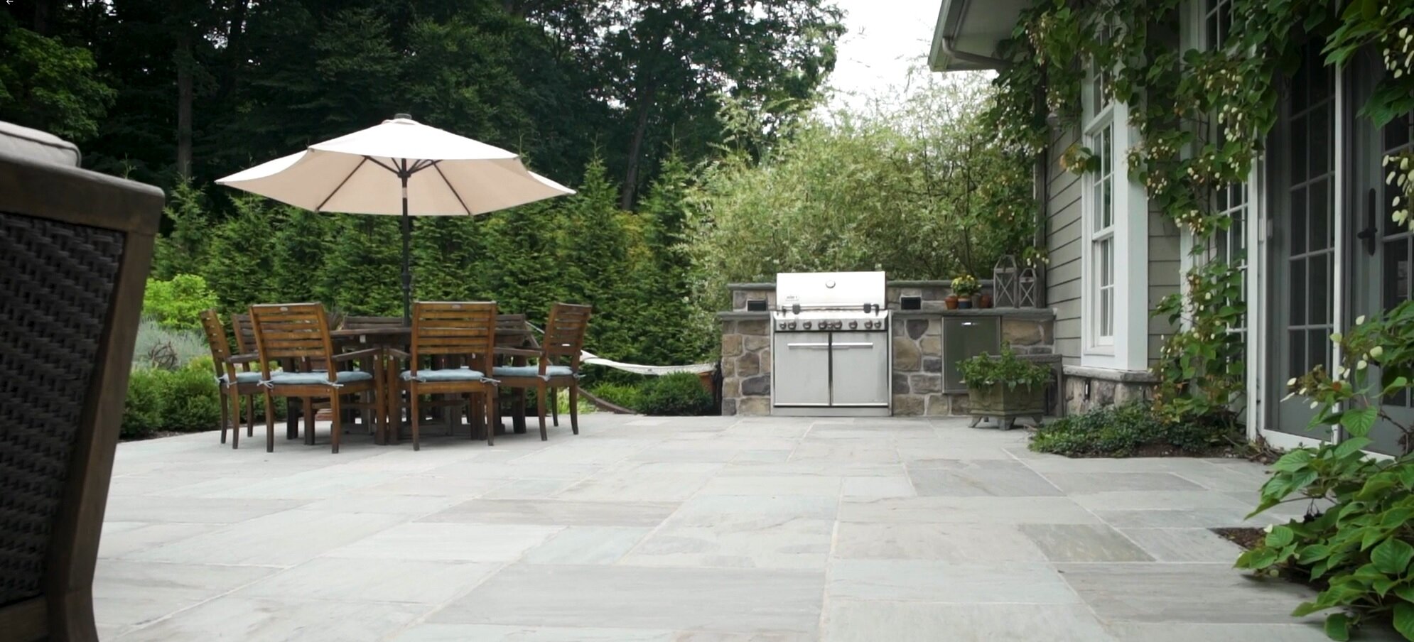 Paver patio with outdoor kitchen in Ramsey, NJ
