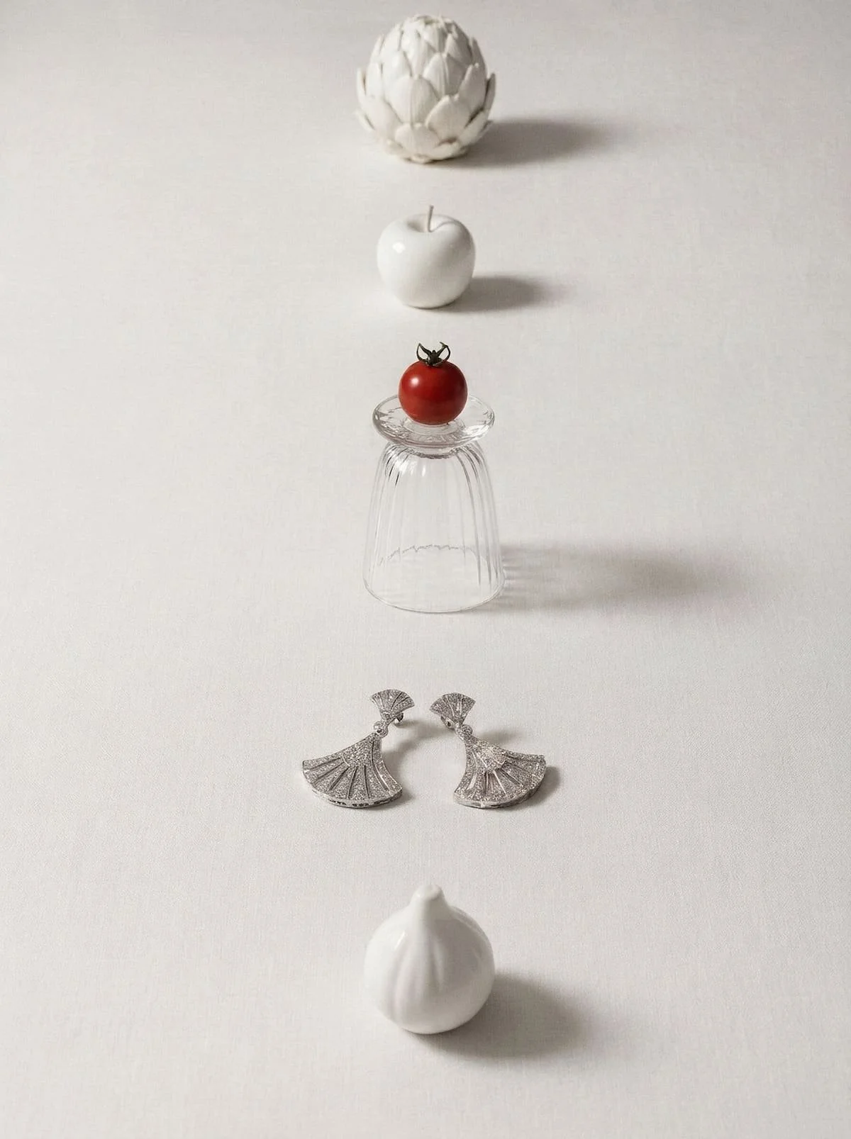 Minimalist ceramic still life, art direction concept photography, Chi-Young Bang Studio