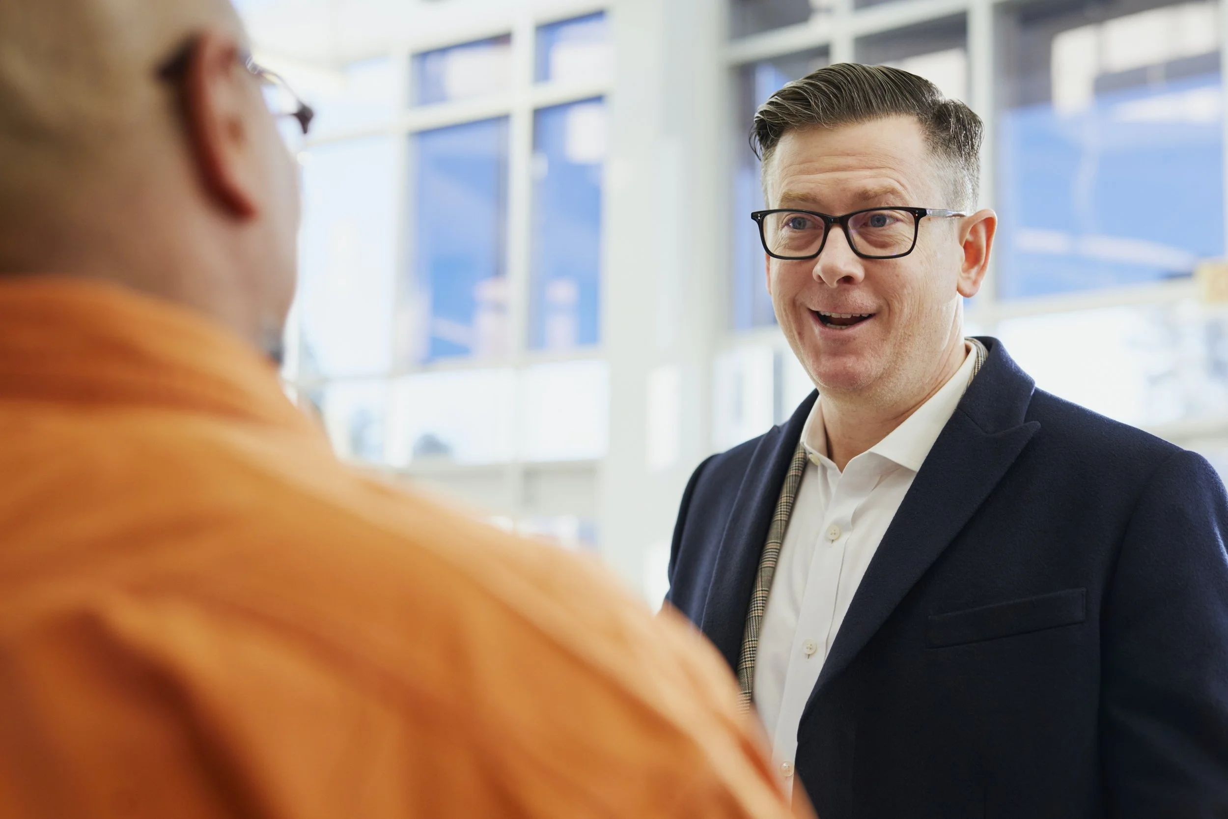 Emergent Leaders Newsletter/019/Power Dynamics and Their Role in Communication between Leaders and Team Members  