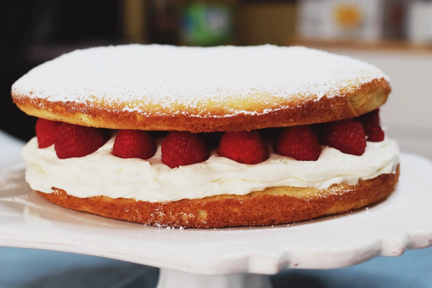 The+Great+British+Bake+Off+Big+Book+of+Baking+Victoria+Sandwich+Cake+Recip.jpeg