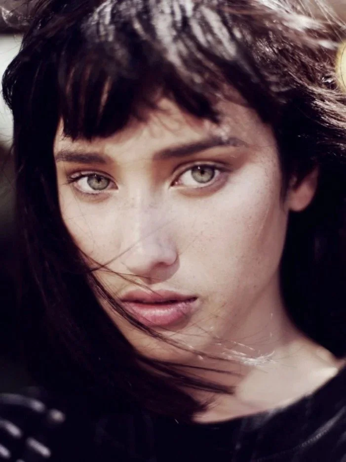 XCMUA FASHION Roni Ahn.jpg