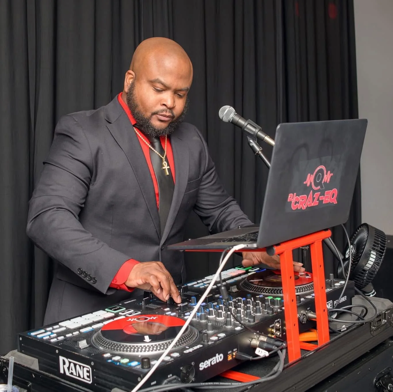 LaQuinton "DJ Craz-eq"  - Head DJ