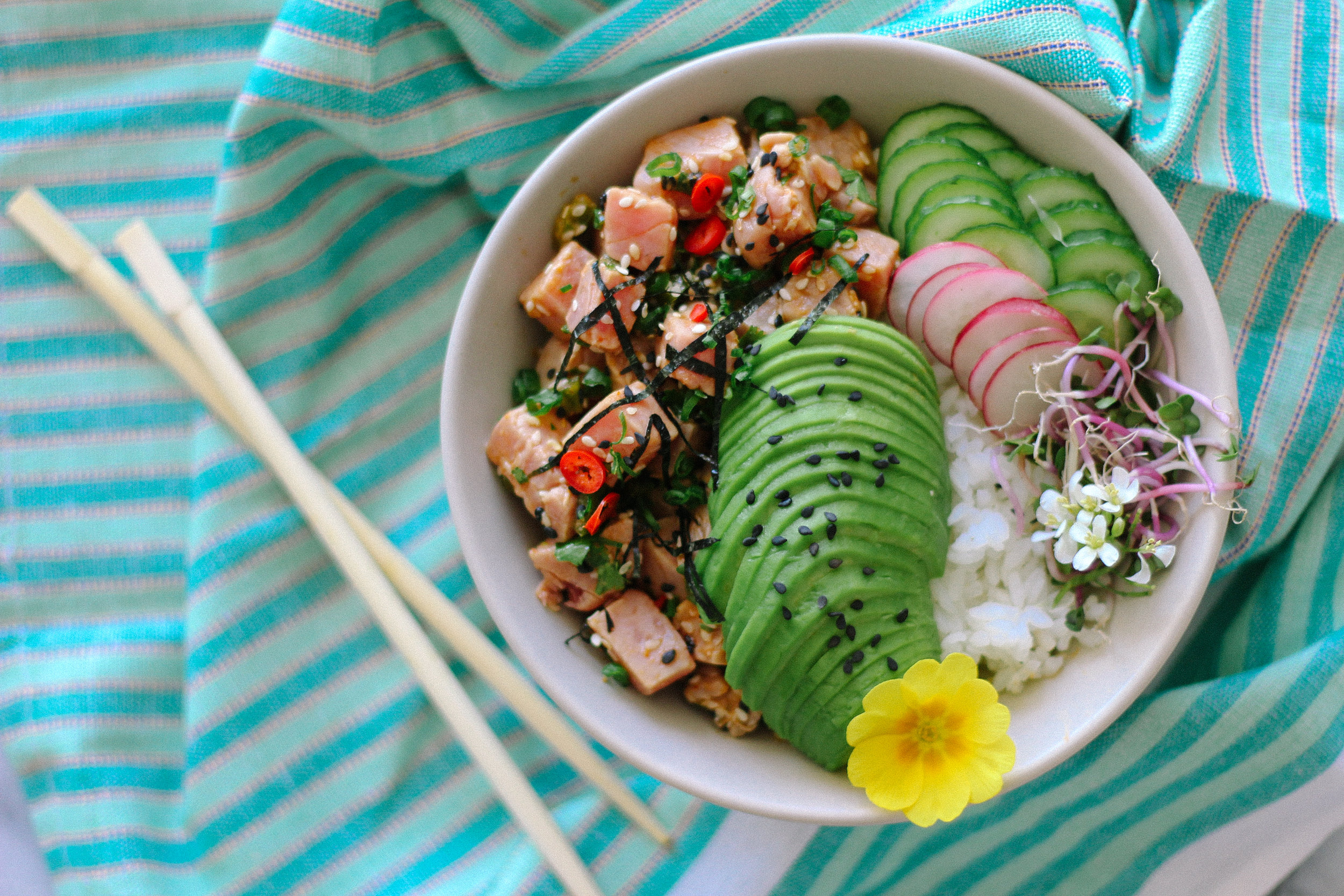 tuna poke bowl