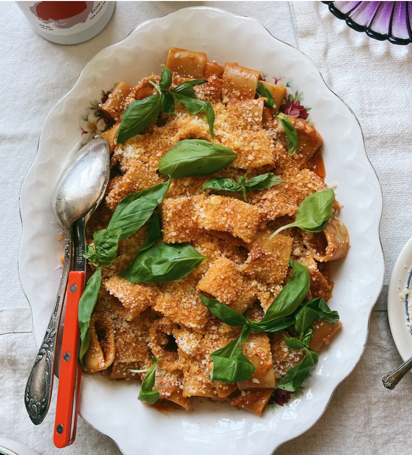 spicy, creamy tomato pasta