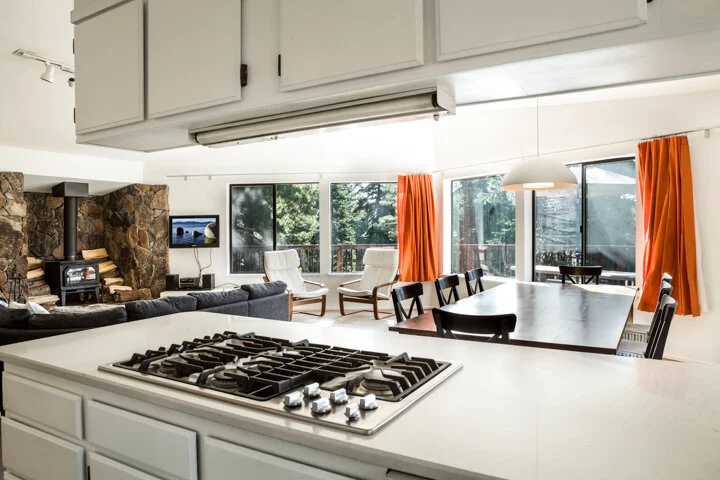 BergHaus living area (from kitchen).jpg