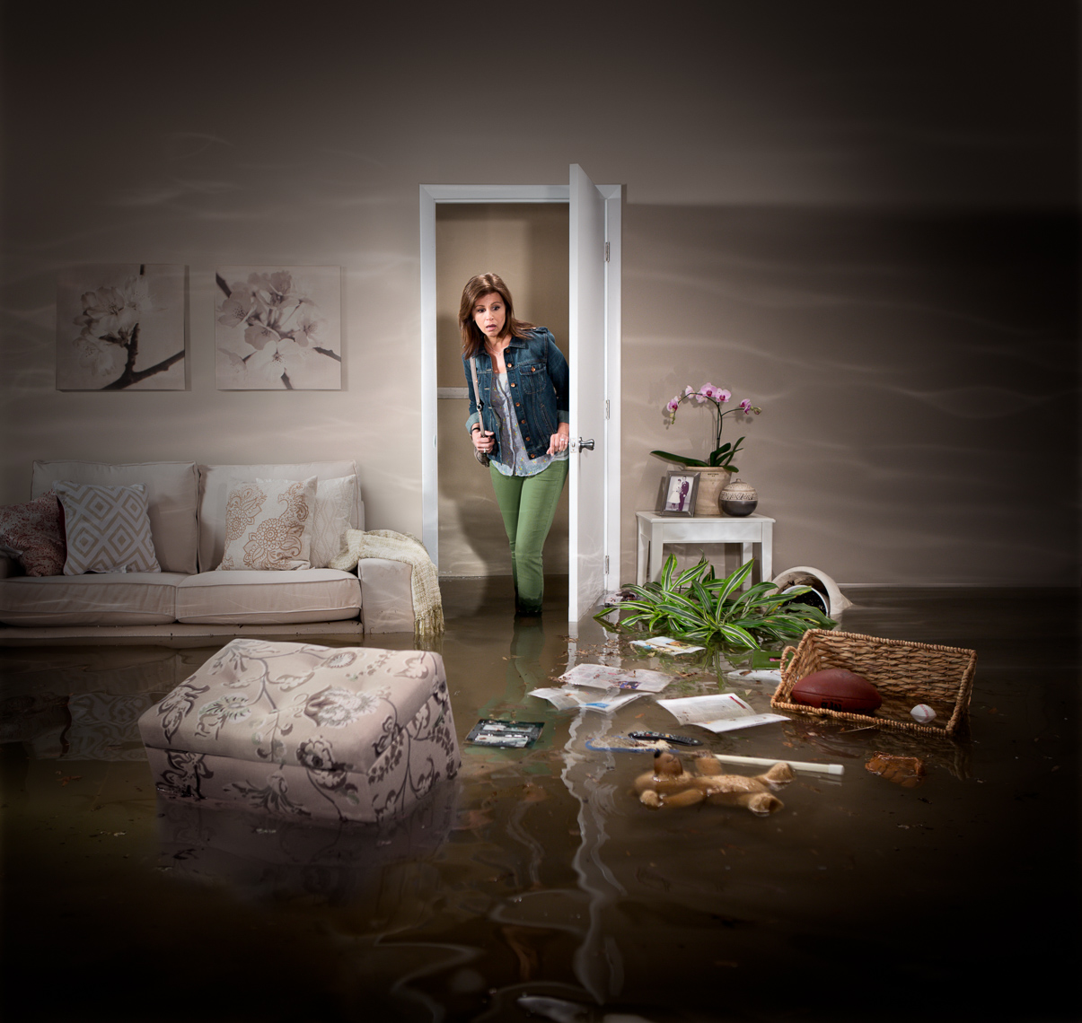 CM_FEMA_Ogilvy_0384_Woman_w11_RGB.jpg