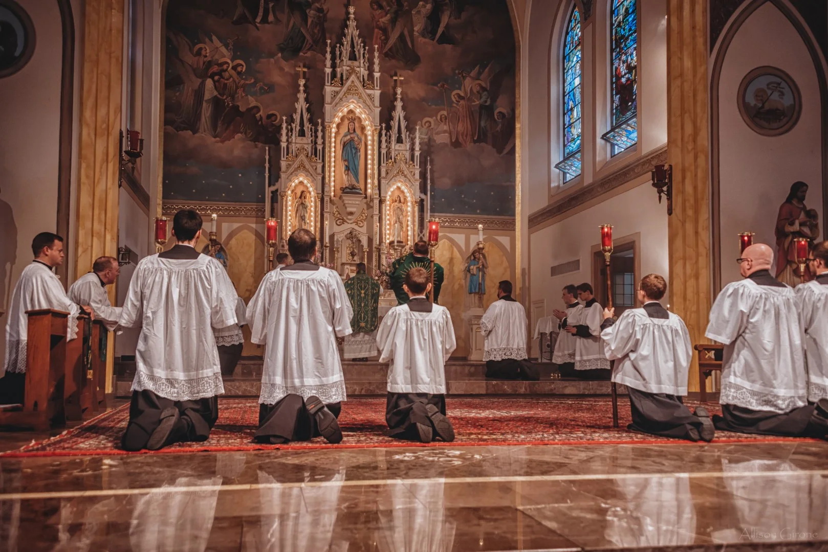 FSSP LatinMass St. Marys kneeling at altar-1.jpg