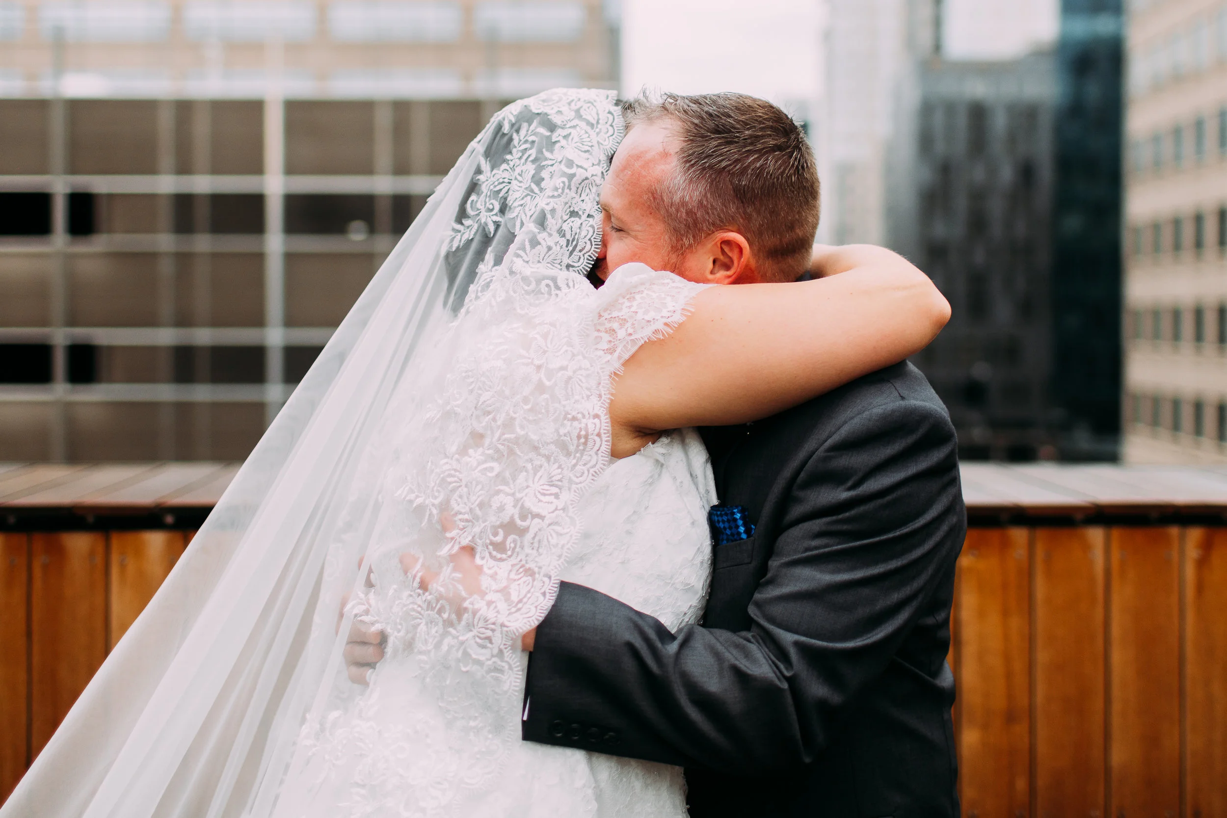 Museum_of_Contemporary_Art_Denver_Wedding_Photographer_Katie_Baechler_Rooftop_Wedding-16.jpg