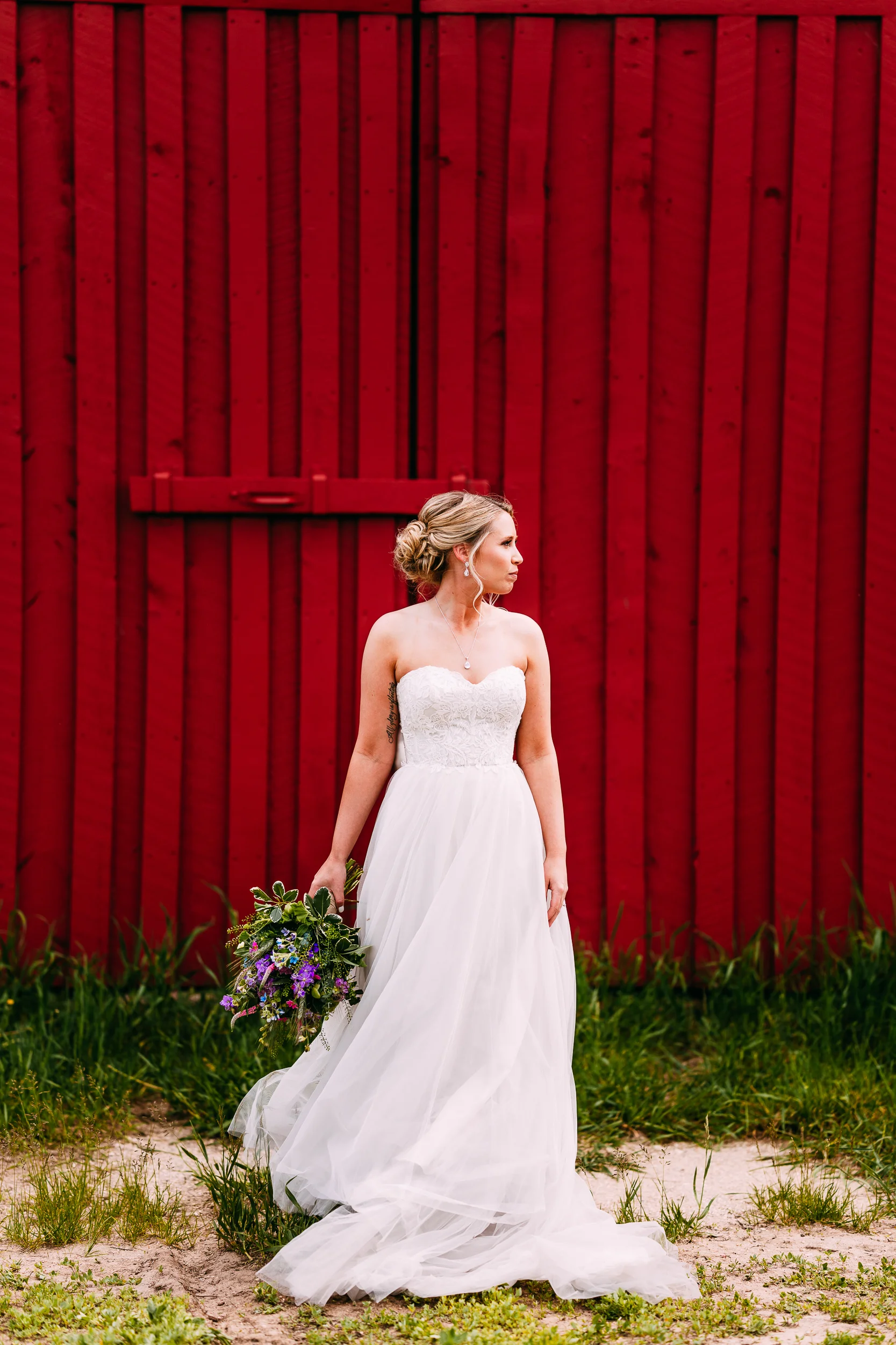 Colorado_Ranch_Wedding_Younger_Ranch_Colorado_Springs_Colorful_Wedding_Photography-48.jpg