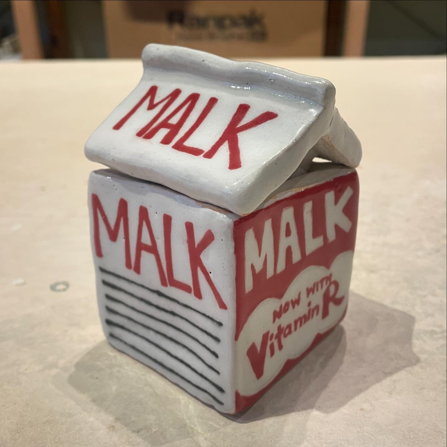 mini malk jar ! #simpsons 

#thesimpsons #malk #bart #bartsimpson #ceramics #cone10