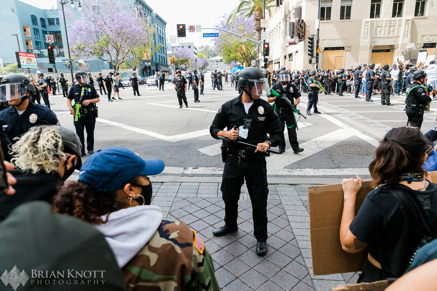 Hollywood-LosAngeles-Protest-Looting-21.jpg