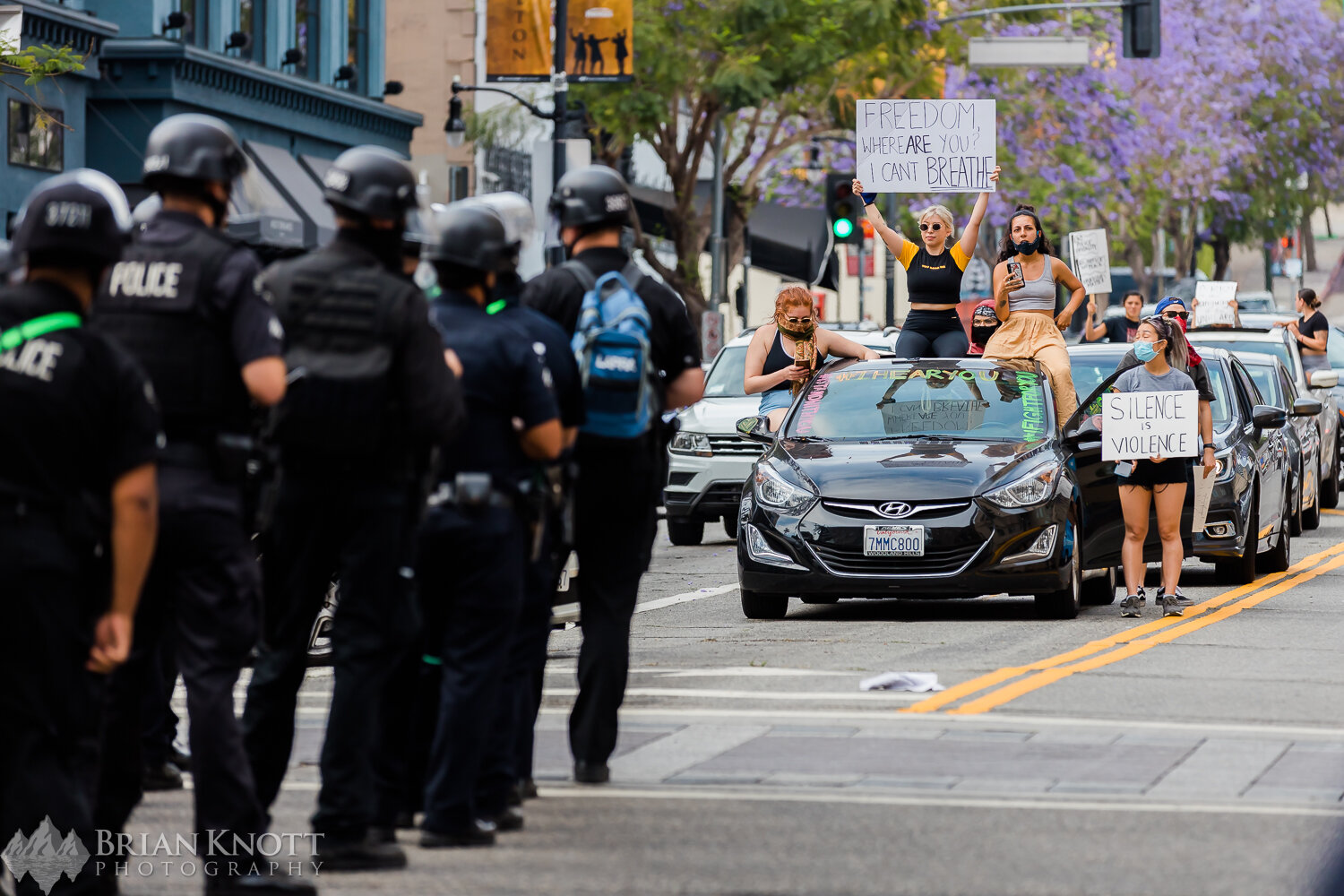 Hollywood-LosAngeles-Protest-Looting-24.jpg