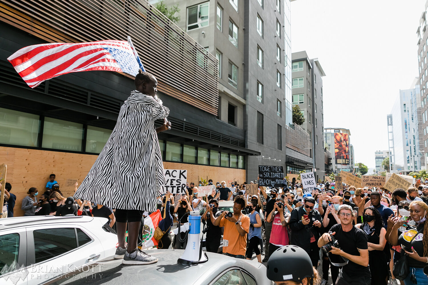 Hollywood-LosAngeles-Protest-Looting-27.jpg