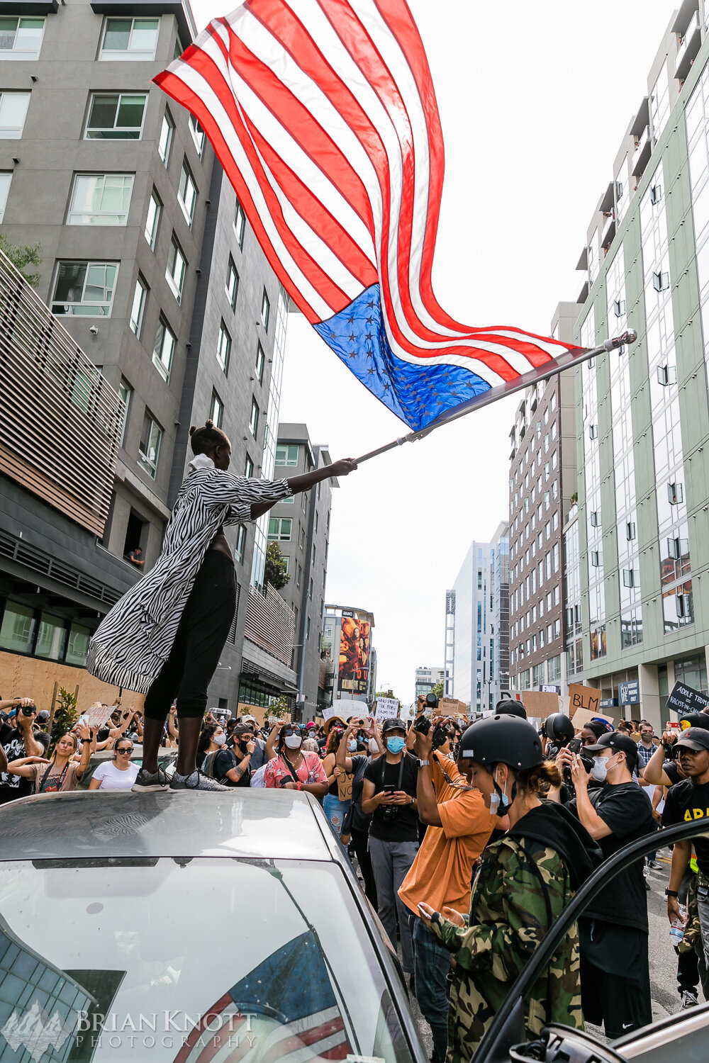 Hollywood-LosAngeles-Protest-Looting-33.jpg