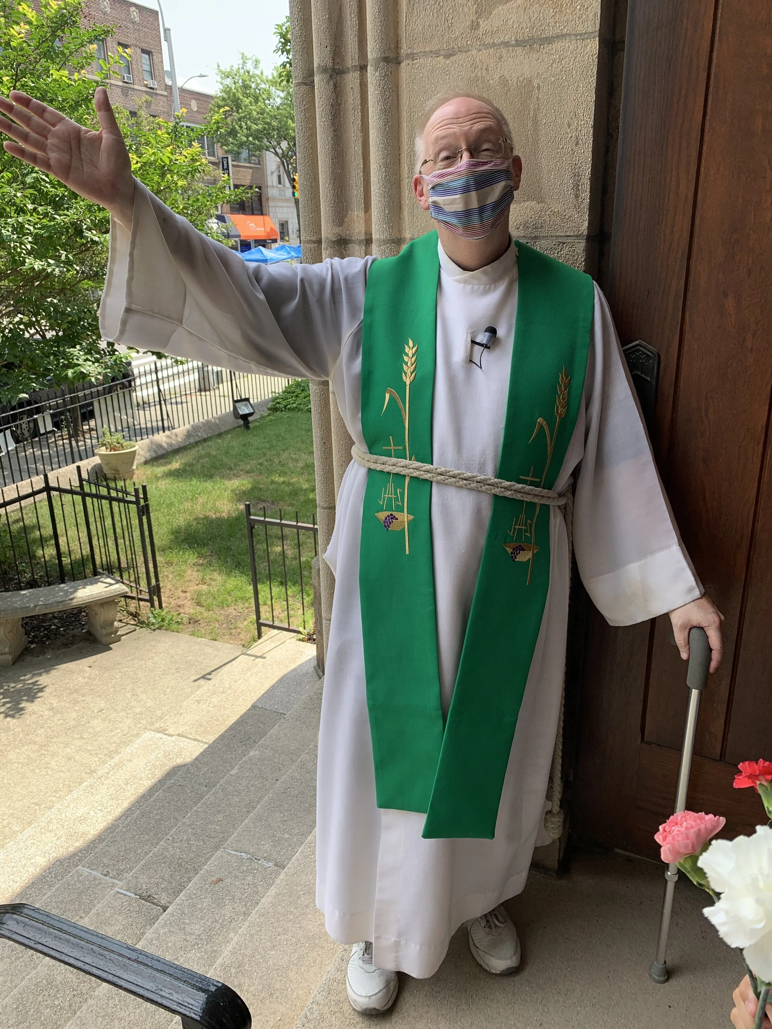 LOVE ONE ANOTHER (6ft APART)