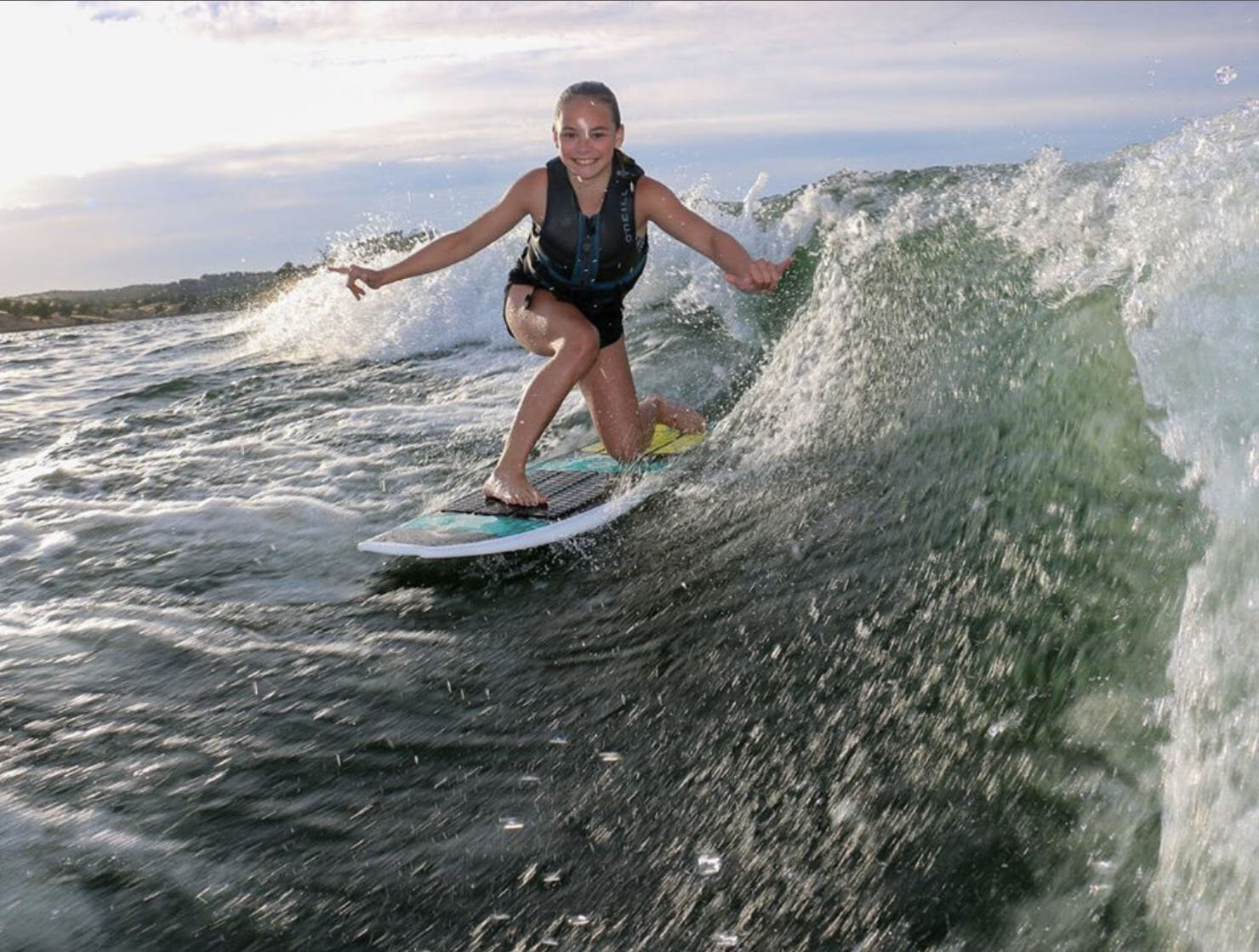 wakesurf_camps_girls.jpg