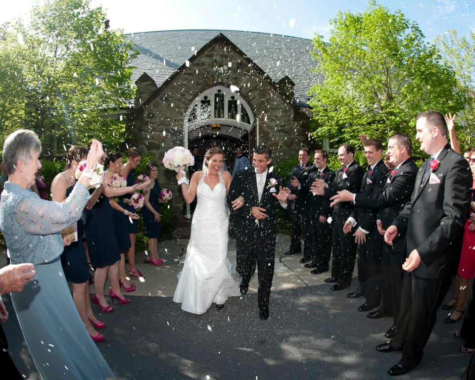 meghan and peter just married.jpg