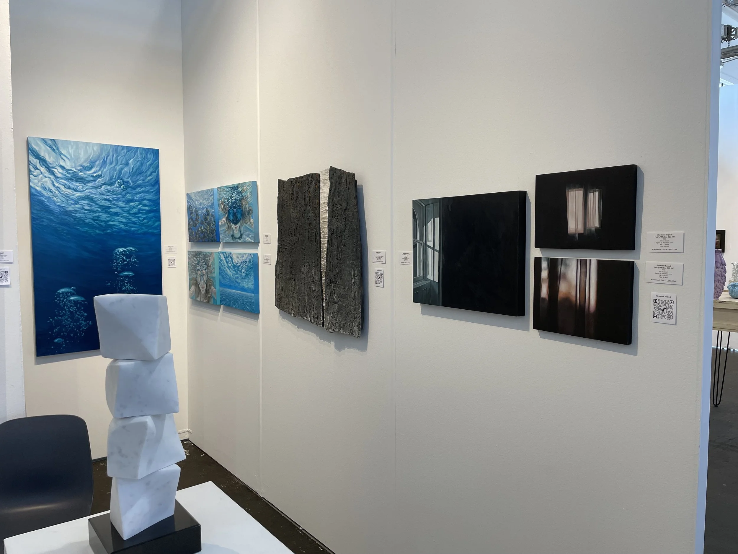 AMSF 2022 - Right wall with sculpture - IMG_1282.JPG