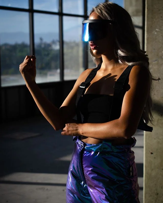 Spaced Out 👽 
Photographer @joeys24 
Styled @mb_whitehousestyle 
Model @sammykat  #womenswear #style #streetstyle #lotd #la #fashion #intothelight  #stylish #womensfashion  #fashionblogger #lafashionstylist #lafashionblogger #summerwear #lookbook