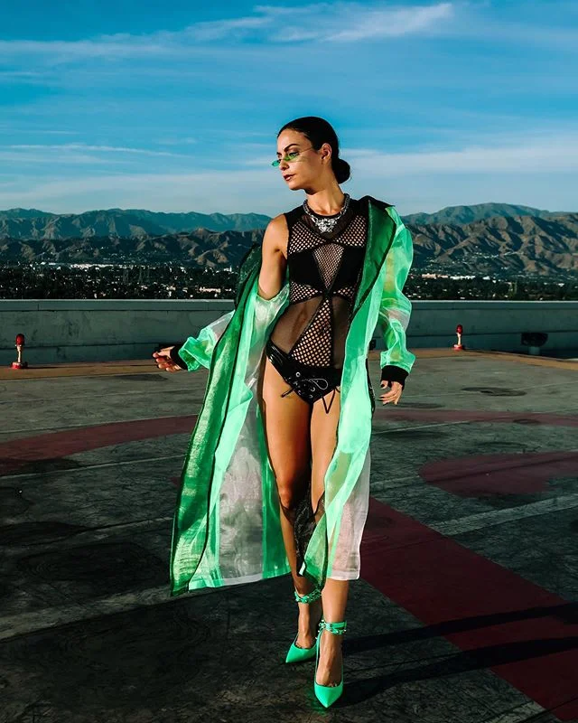 Don't be scared to fly high, 'cause it will inspire others...🚁
Styled @mb_whitehousestyle 
Photographer @soundsnapboudoir 
Concept and director @ginaluciafilms
Videographer @loopholder808 
Model @melbdance1 
#style #la  #fashionblogger #oftd #losang