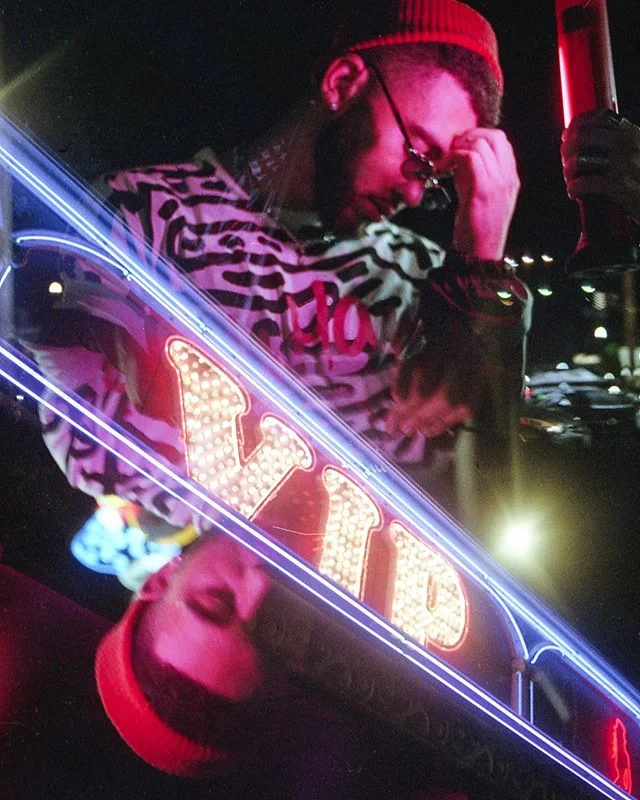 @mauricemoore looking ✈️ Styled @mb_whitehousestyle 
Photographer @octohpus._ 
#rnbsinger #rnb #rnbmusic #hiphop #musicproducer #musicislife #styledby #streetwear #streetwearfashion #hits #swag #swaglife #lastreets