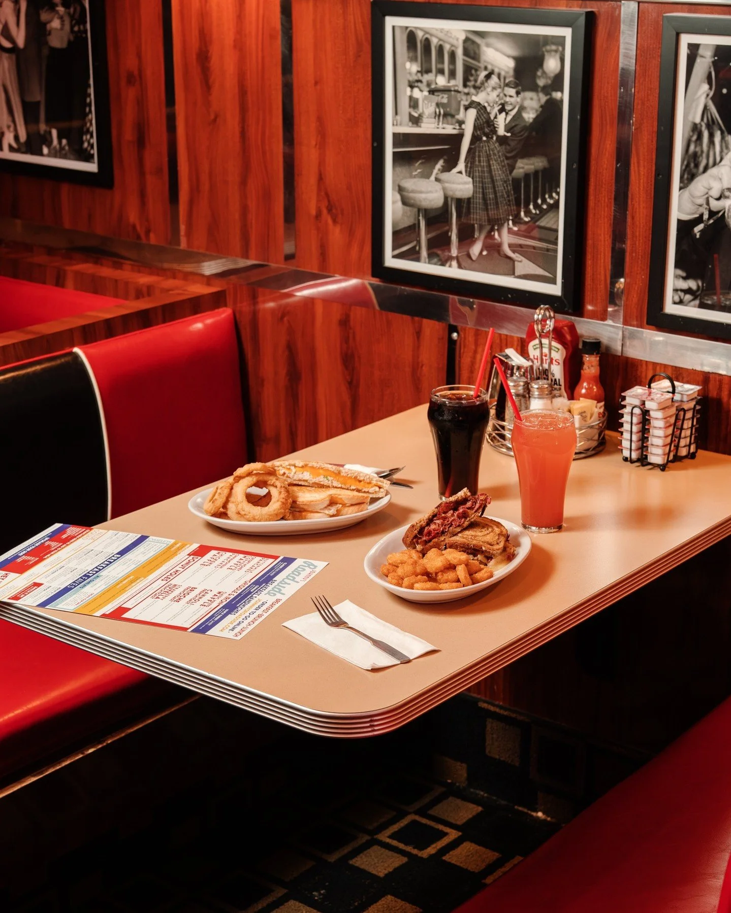 Mondays are easier when lunch looks like this 🍔🥤
Grab a booth, dig into your favorites, and power through the week at Johnny&rsquo;s Roadside!

📍Johnny's Roadside Diner
#johnnysroadside #diner