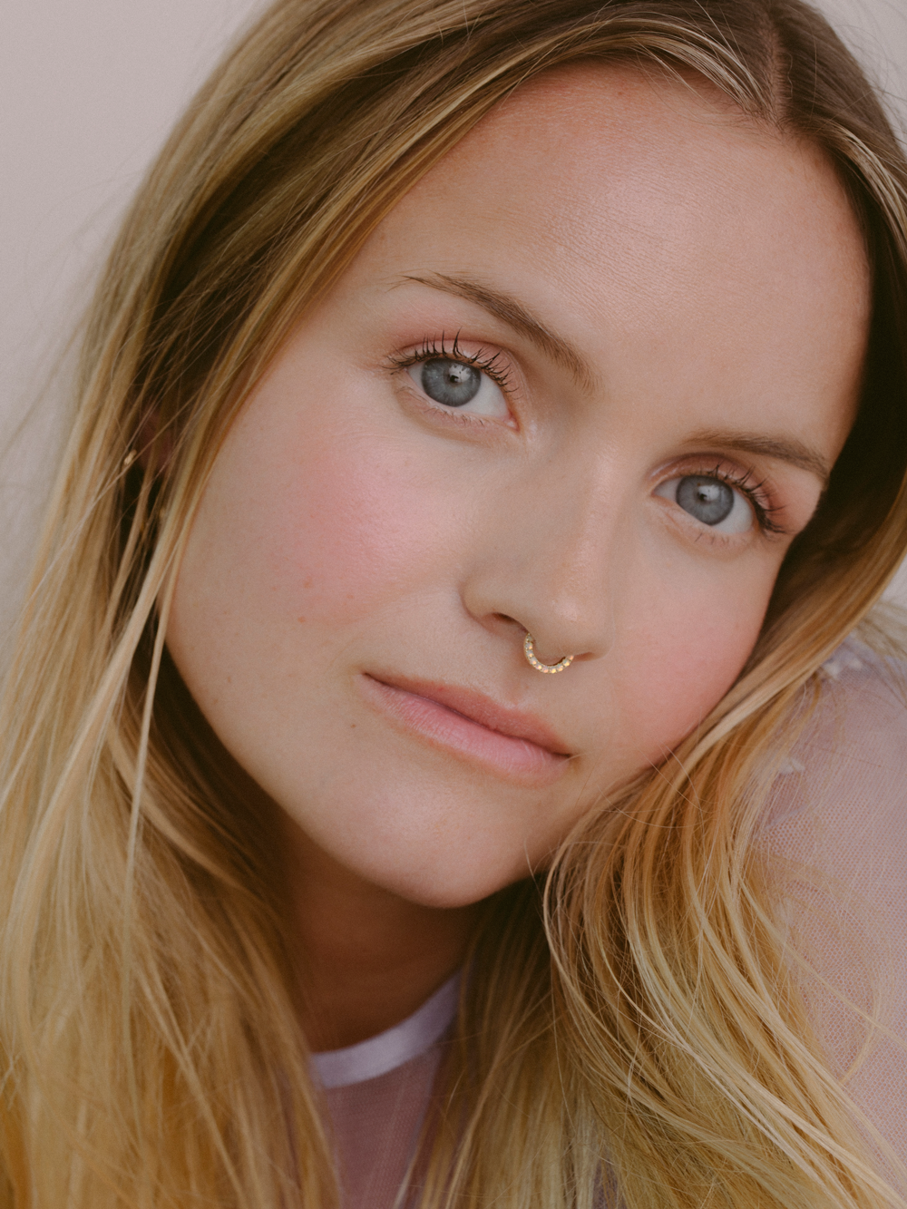 BaiserBeauty_GLOW-STICK-PINK.png