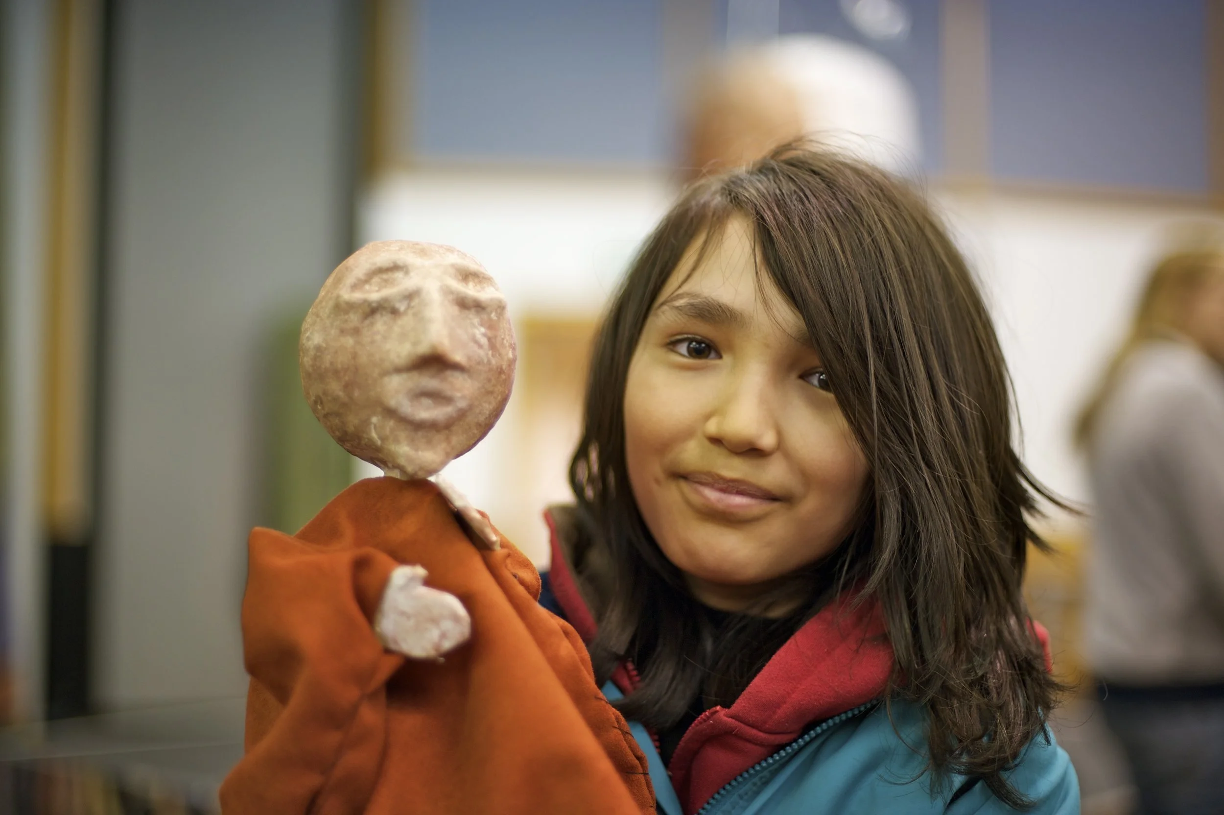 2012.04 LKSD QP PERFORMANCE EduardoWithRodPuppet Nunapitchuk.jpg