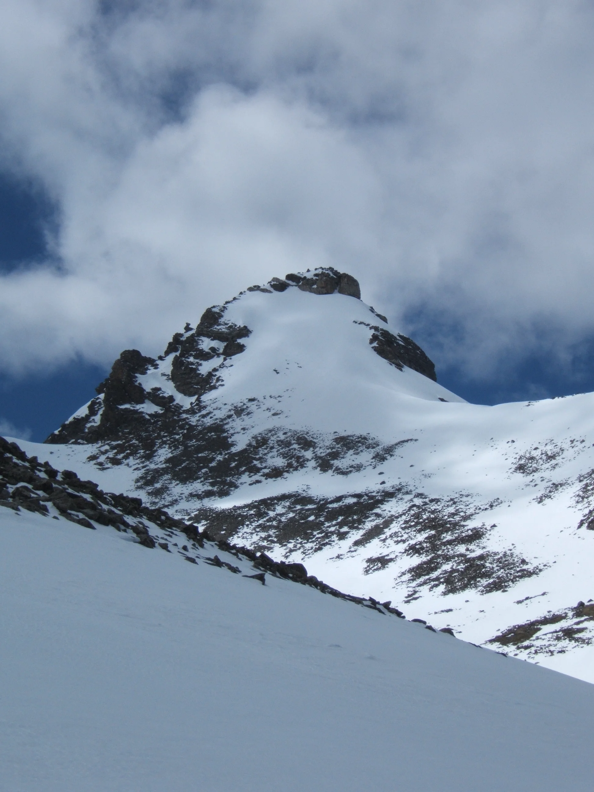 The sensitivity of modeled snow accumulation and melt to precipitation phase methods across a climatic gradient