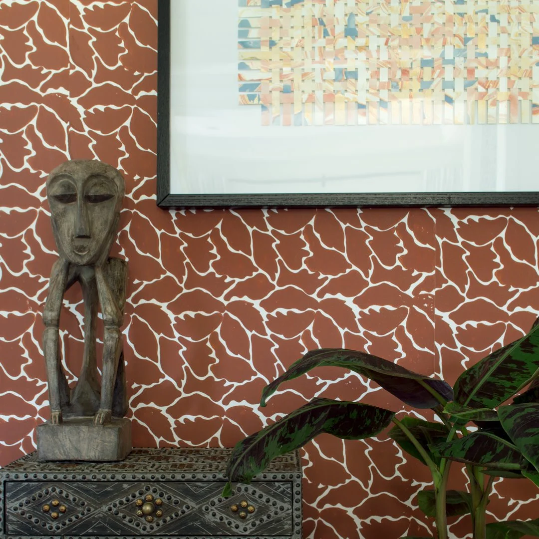 We Just Fit | Hand printed wallcovering by Sarah & Ruby | Striking, bold living room feature wall