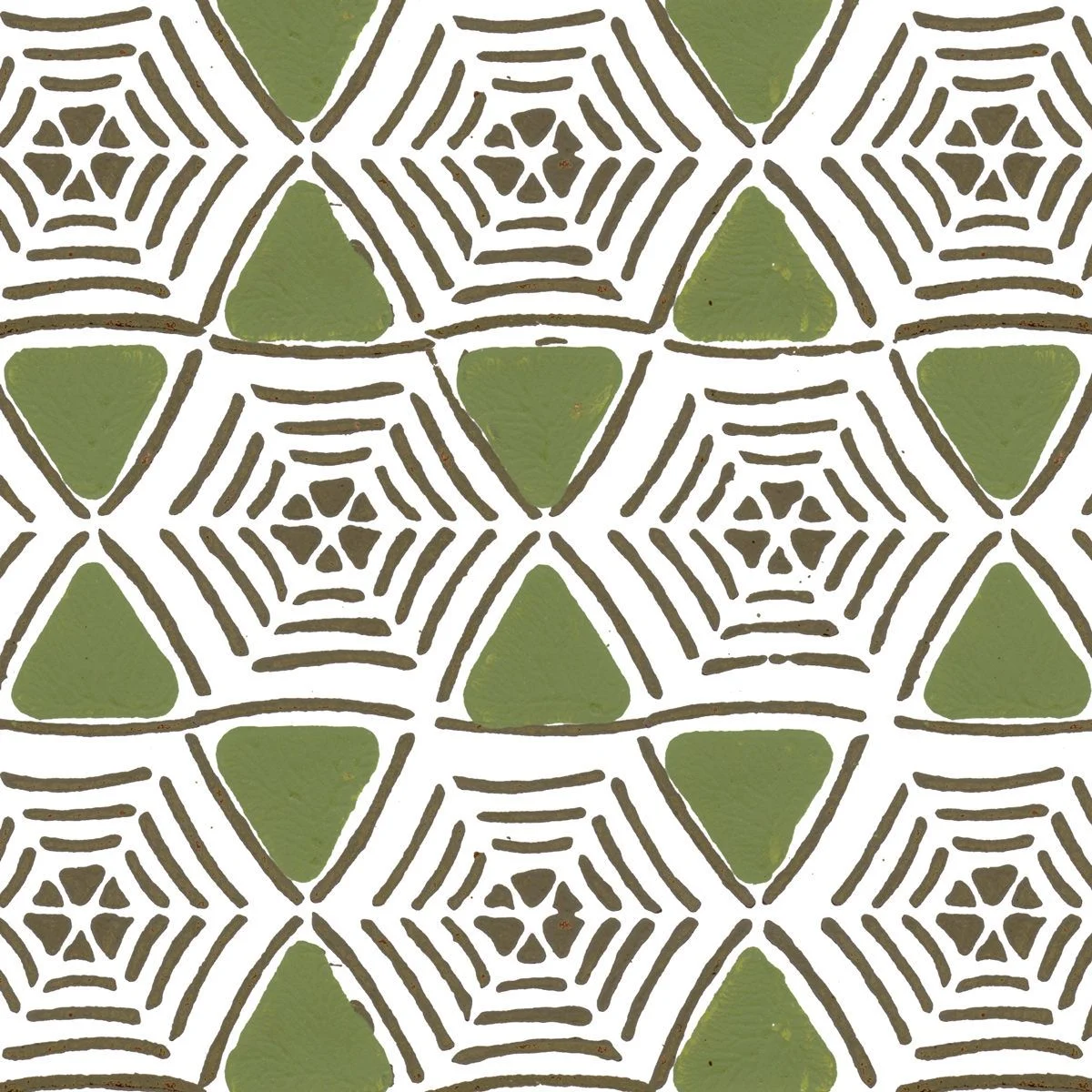 Caught In My Web in Moss | Hand painted wallpaper by Sarah & Ruby | www.sarahrubydesign.com | Closeup of details of hand printing.